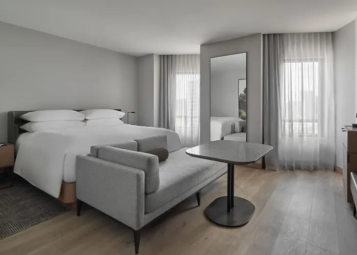 Premium King Room